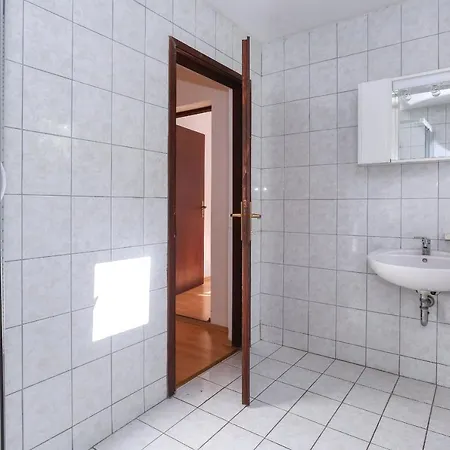 Ante Apartment