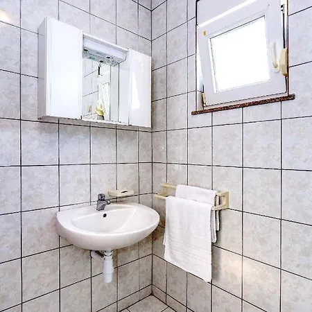 Ante Apartment